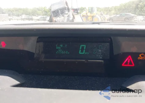 2005 Toyota Prius from USA, damaged, VIN JTDKB20U250126563